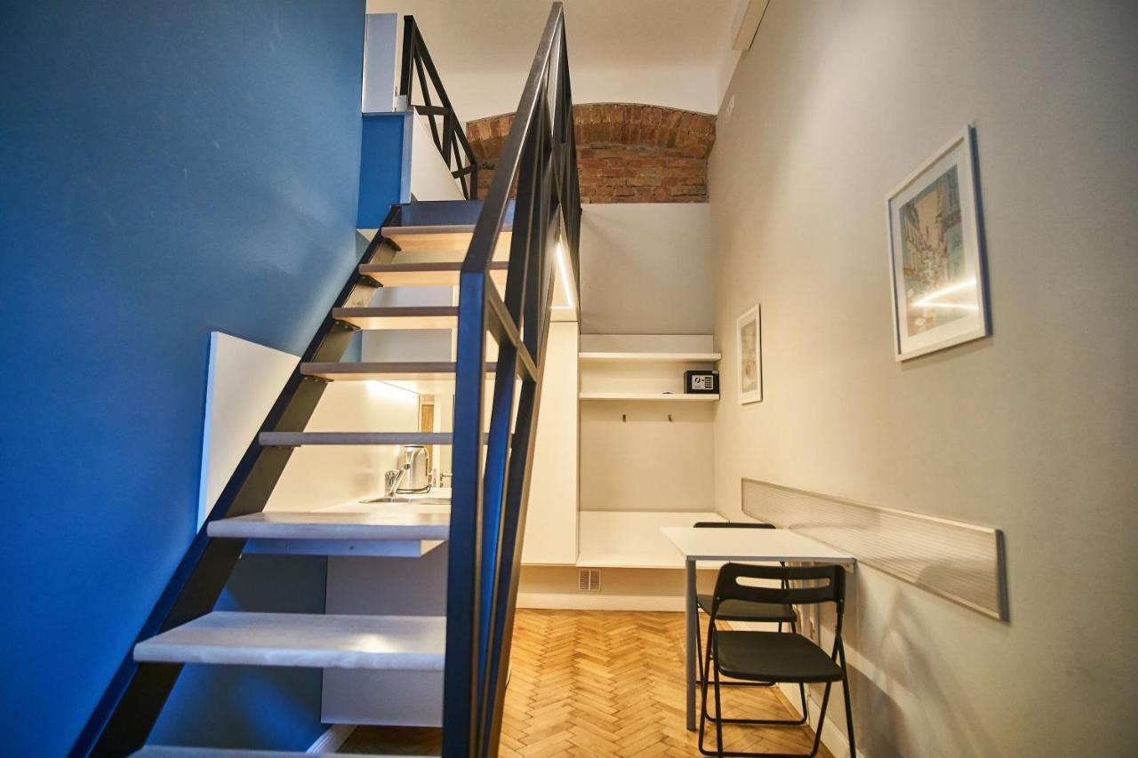 Z40 Apartments - Hostaid ブダペスト エクステリア 写真