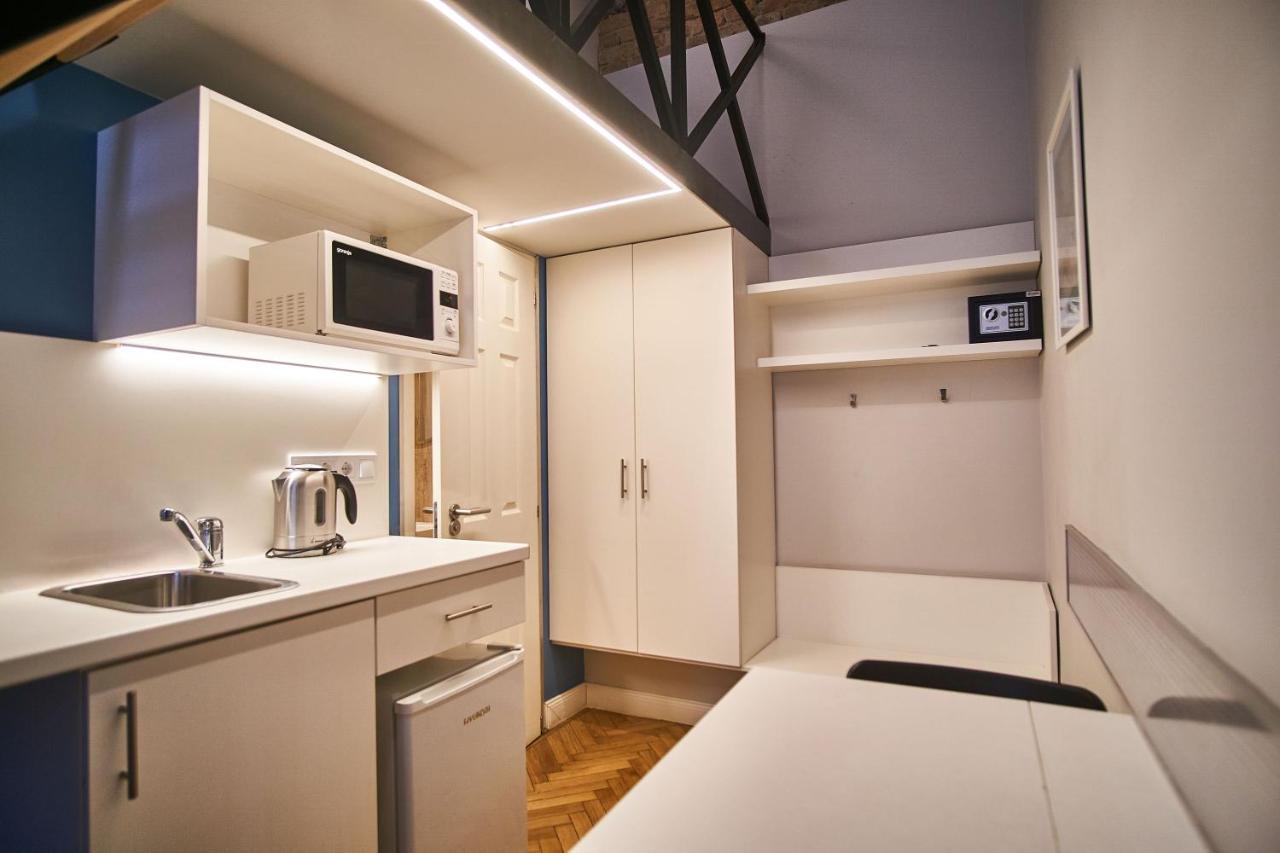Z40 Apartments - Hostaid ブダペスト エクステリア 写真