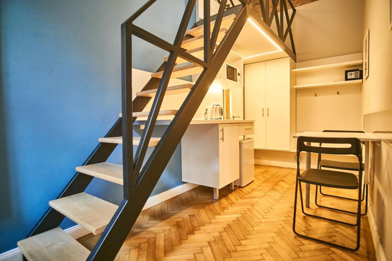 Z40 Apartments - Hostaid ブダペスト エクステリア 写真